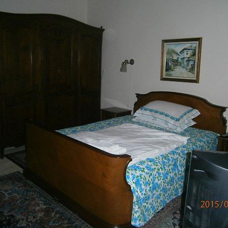 Retro - 19Th Century Guest House Balchik Room photo