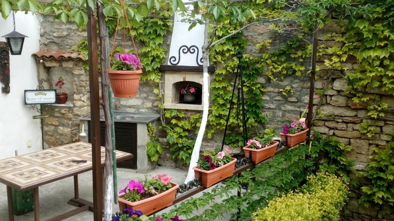 Retro - 19Th Century Guest House Balchik Exterior photo